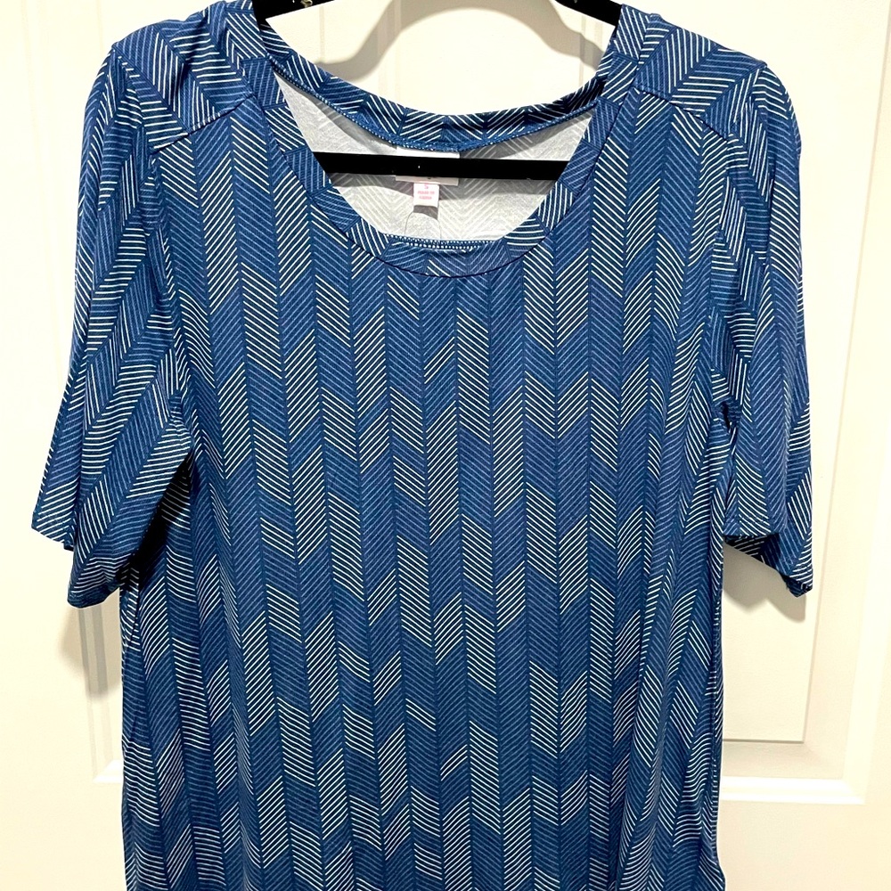 LulaRoe Boyfriend T. New with tags.